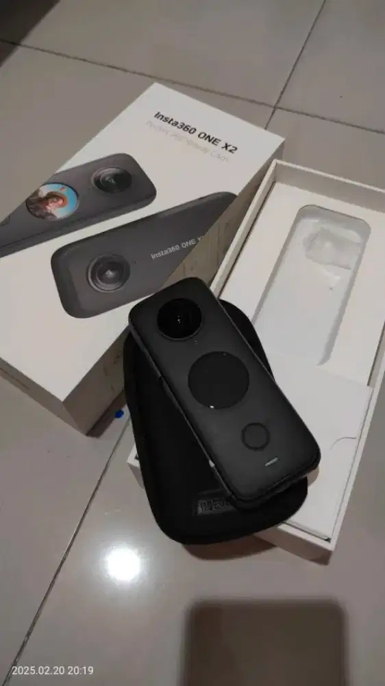 camera insta 360 X2 + Insta360 GPS Smart Remote
