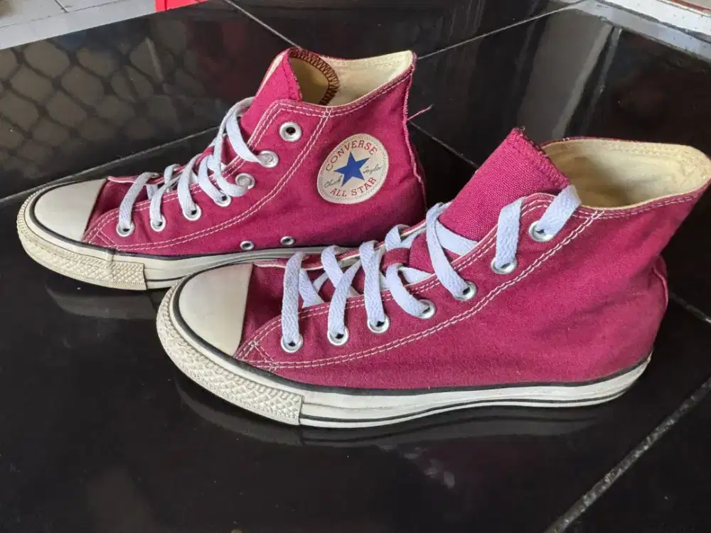 Sepatu Converse ALL STAR HI MAROON Men's Sneakers