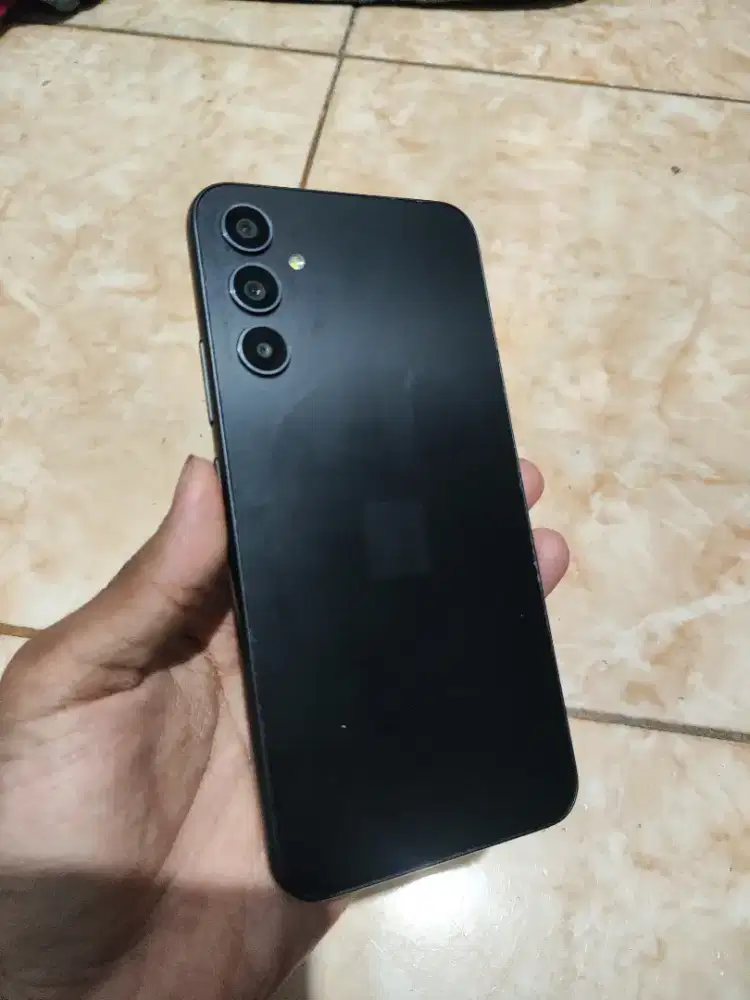 Samsung Galaxy A34 5G (8/256 GB) - Fisik Mulus, Layar Jernih Parah