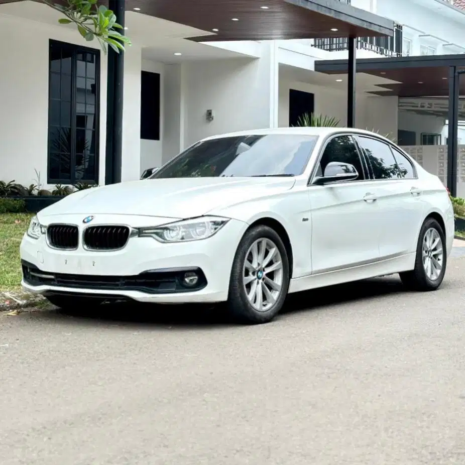 (CASH) BMW 320i F30 LCI Facelift 2017