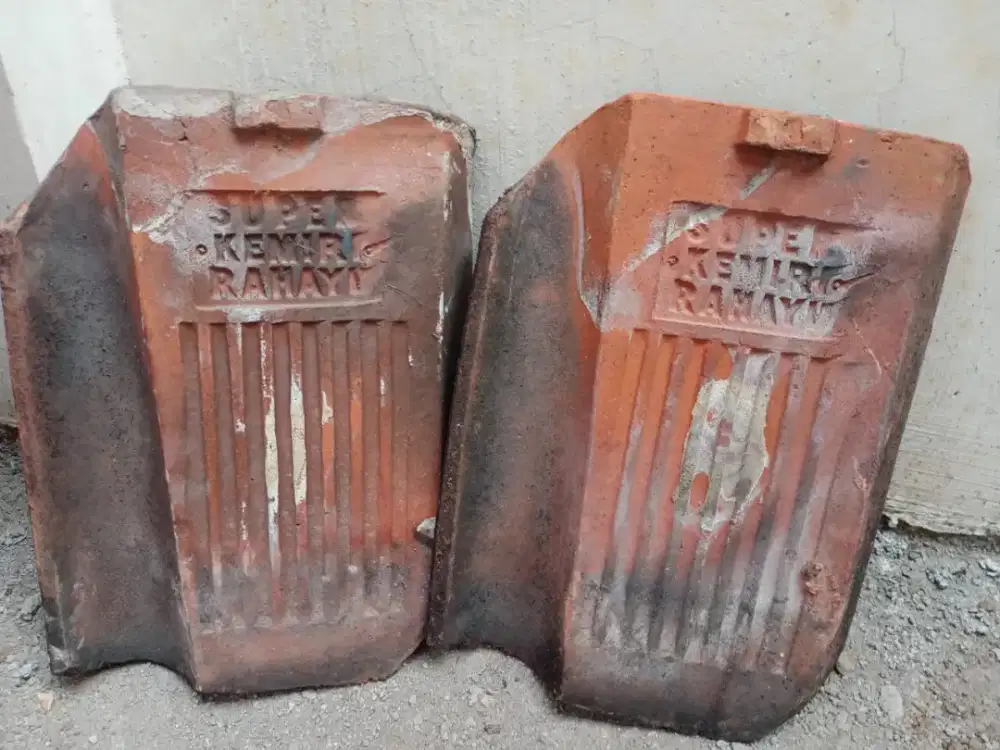 Jual Genteng Bekas Berkualitas  Super Kemiri