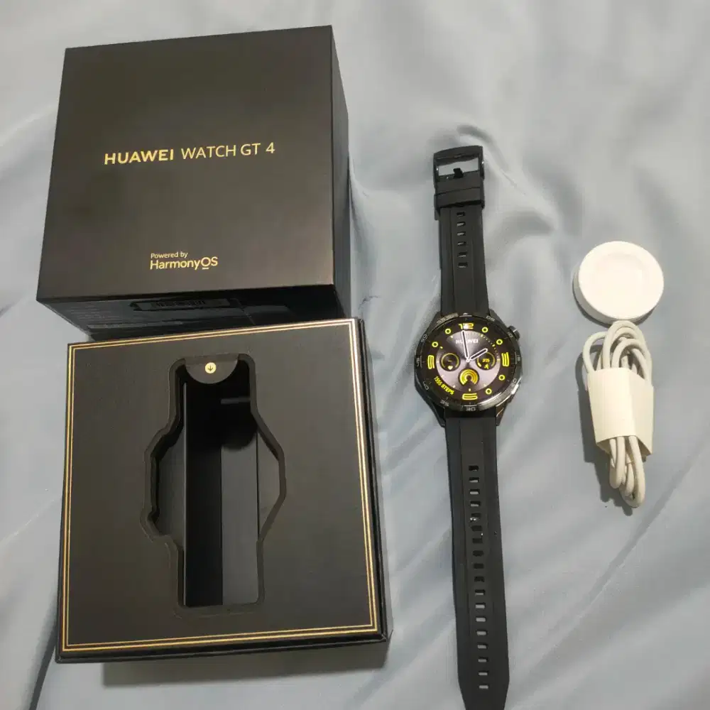 Huawei Watch GT 4 Black bs Barter Watch Fit 4 NFC