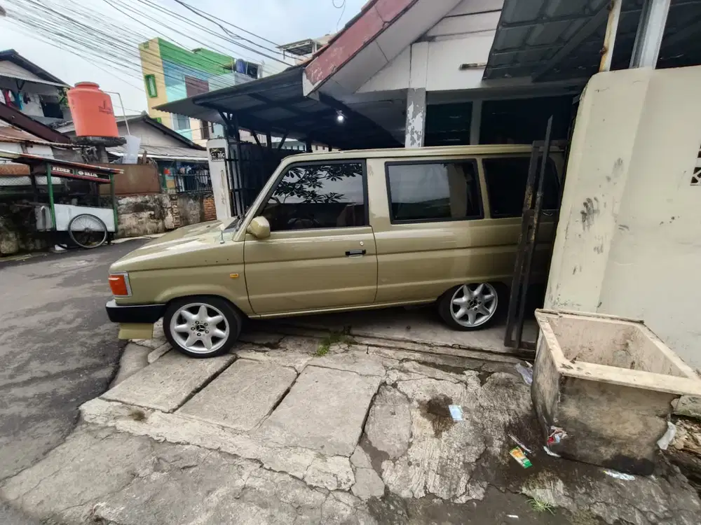 Toyota Kijang 1987 Bensin