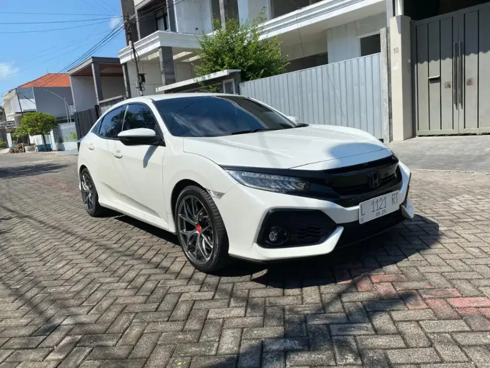 Honda Civic Turbo HB 2018 A/T Km 69 rb