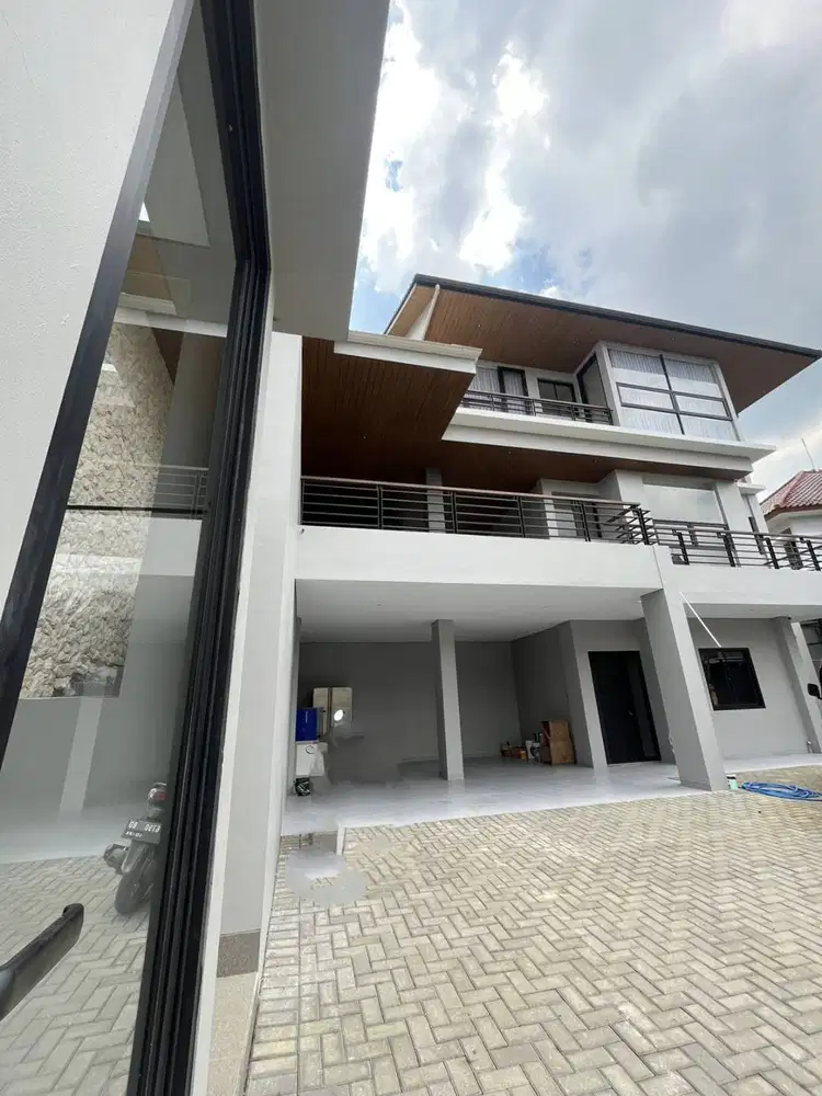 Dijual Rumah Baru Minimalis Setiabudi Regency New Furnished