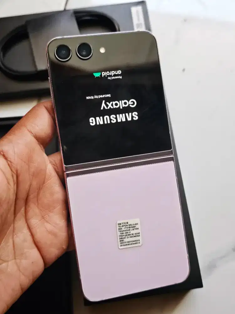 samsung galaxy Z FLIP 5 PINK