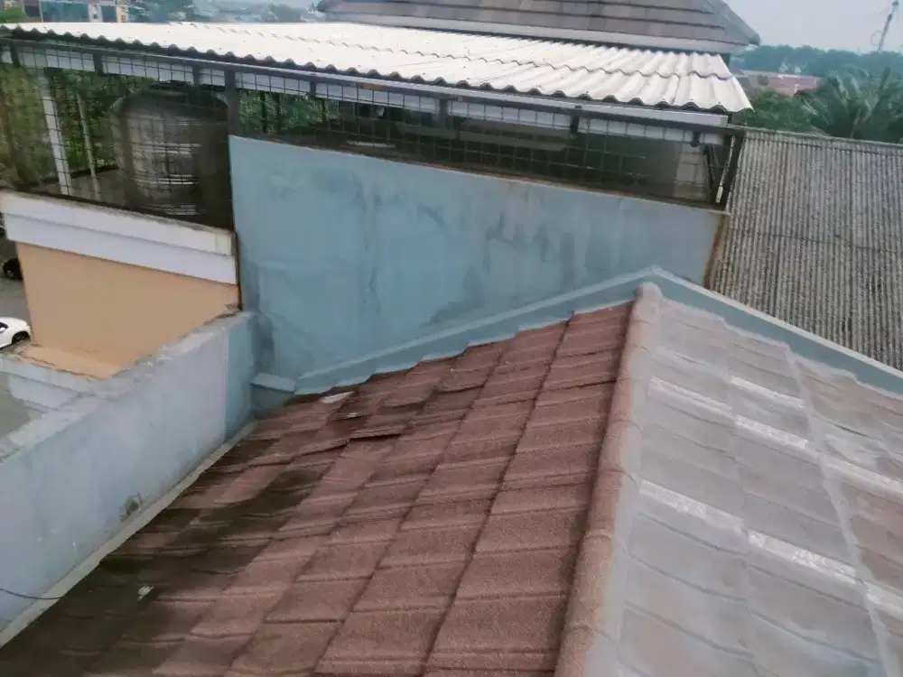 Tukang perbaikan atap bocor dan renovasi rumah dll