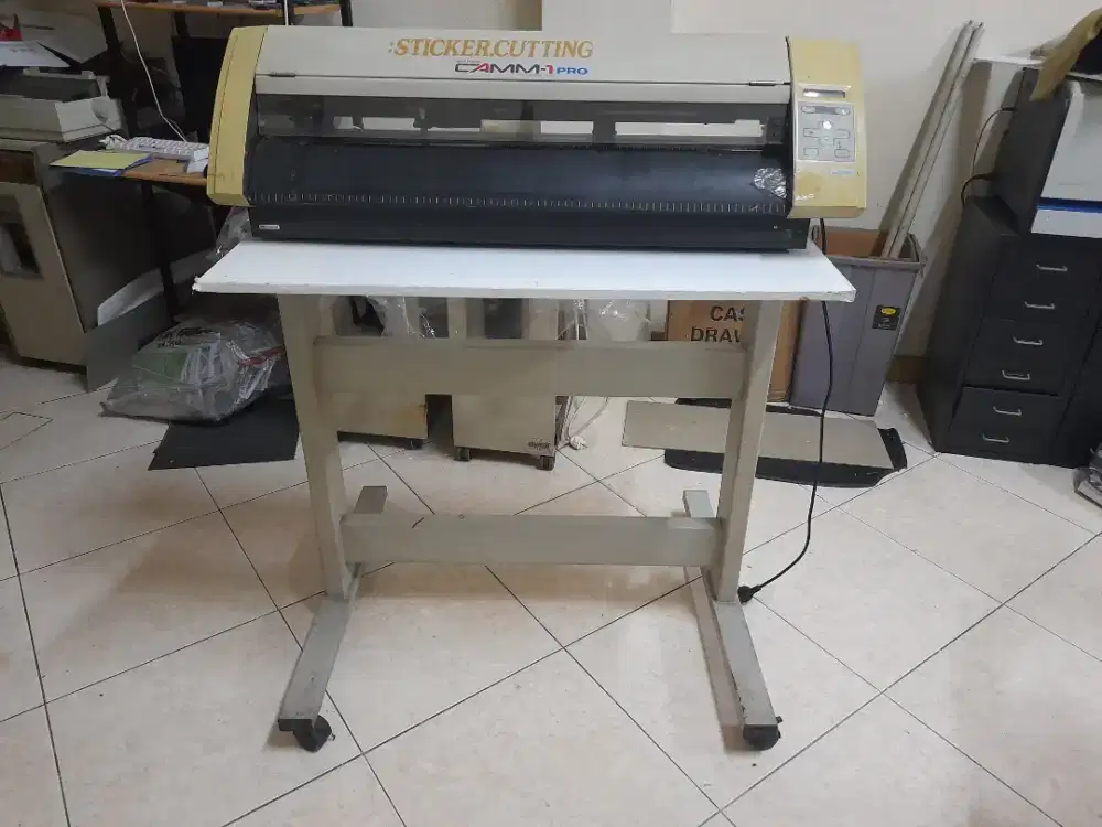 Mesin Cutting Rolland 60cm Made in Japan