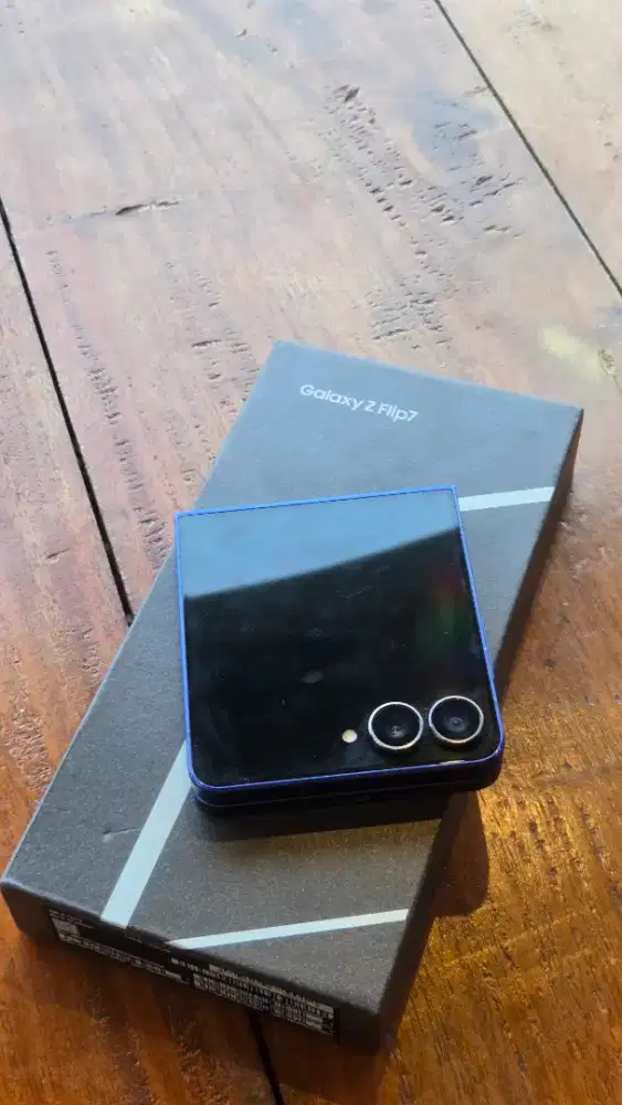 samsung z flip 7 12/256 sein minus