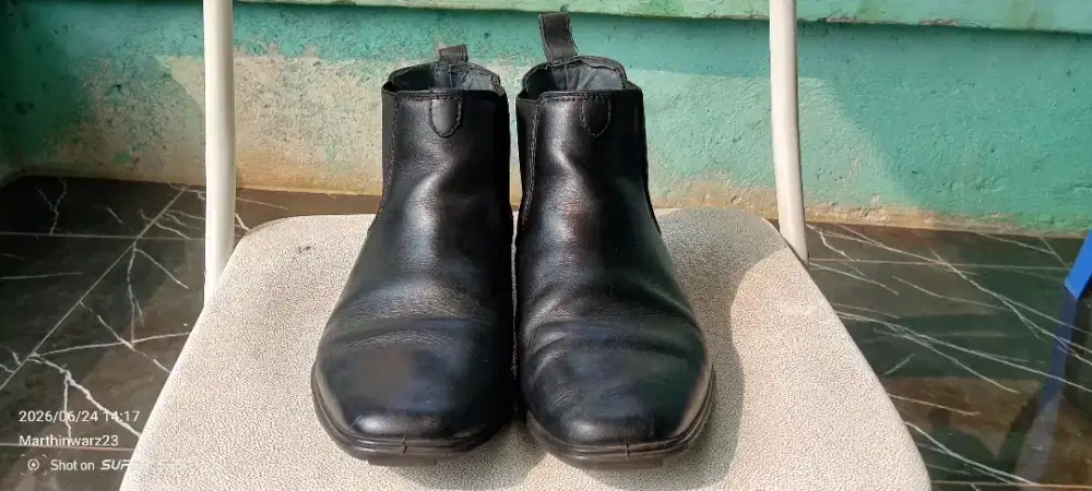 Sepatu boot chelsea Hush puppies