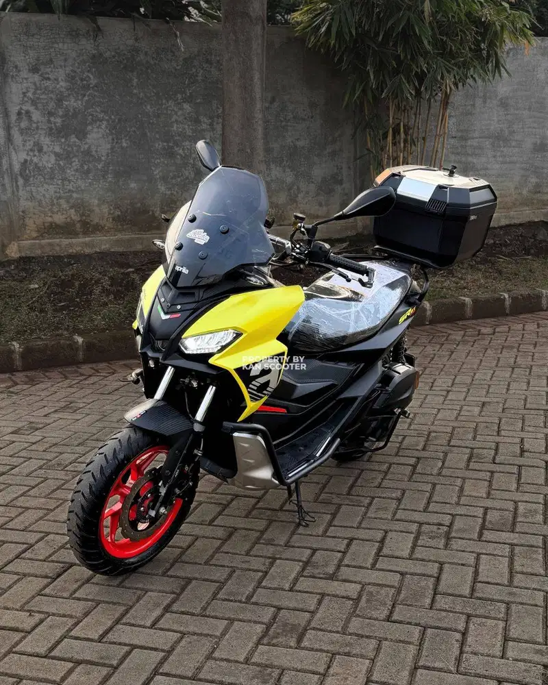 APRILIA SR GT 200 2022 BERGARANSI