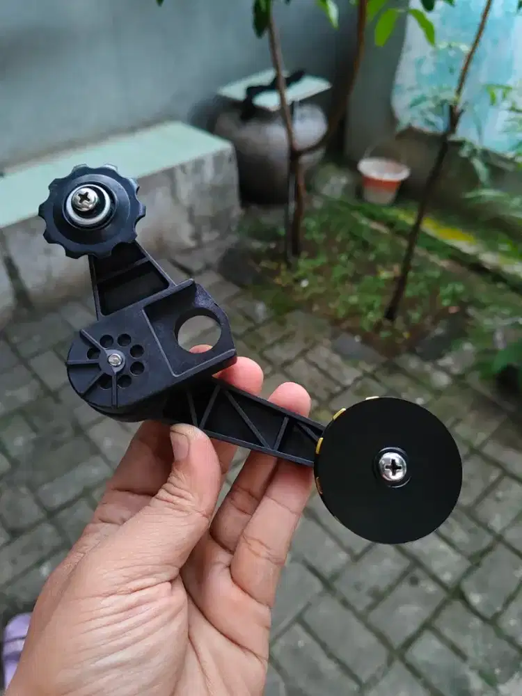 Tensioner sepeda lipat tiga treesixty trifold bromton