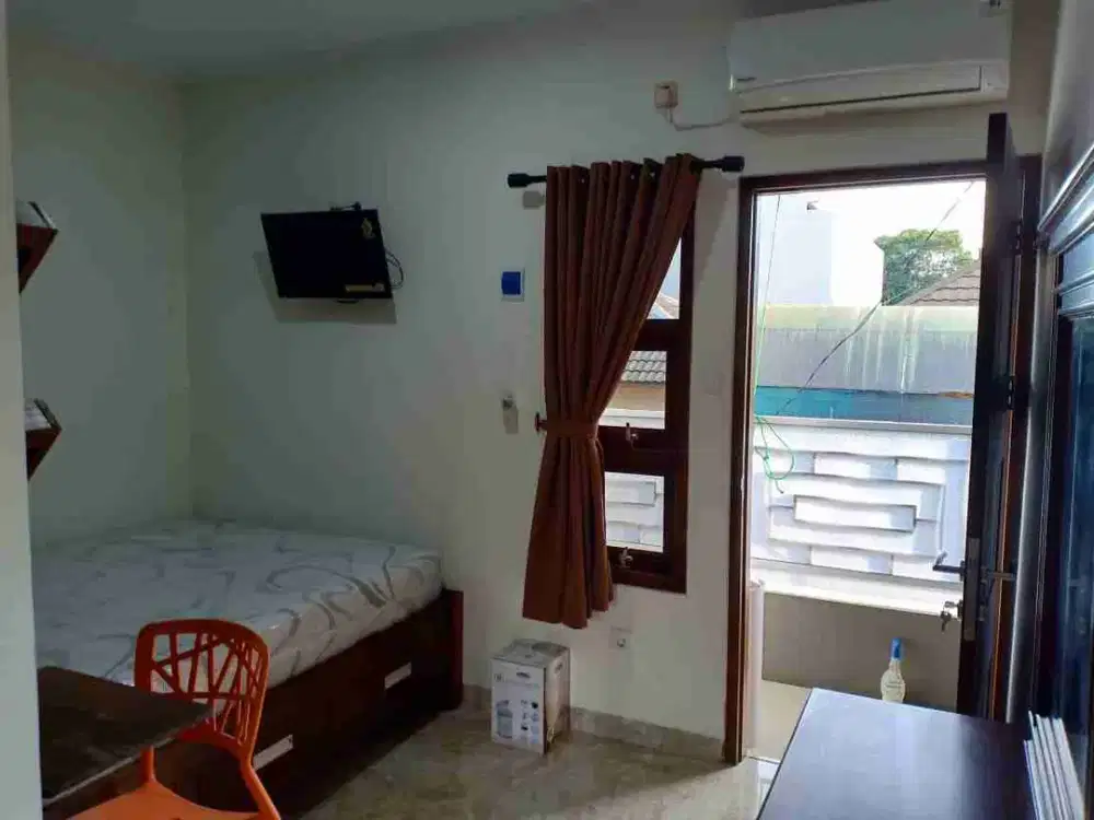 RUMAH KOS DAN TEMPAT USAHA