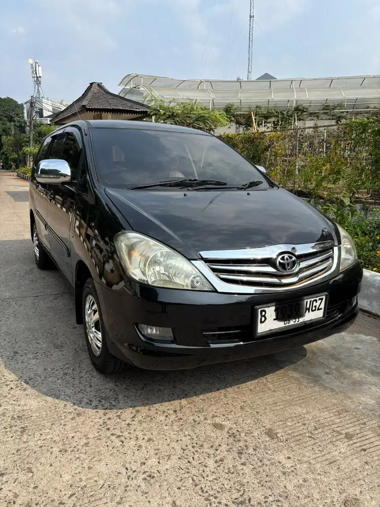 Toyota Innova E Manual Disel 2011 Hitam