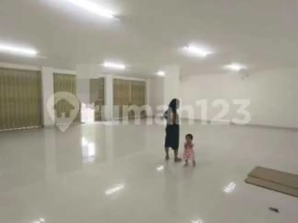 Disewakan Ruko Gandeng 3 Citra Garden 3 Kalideres Jakarta Barat