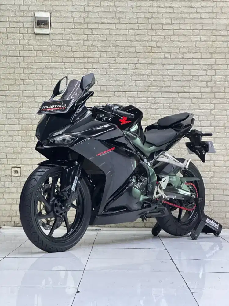 Perfect Condition!!Honda CBR 250RR 2019 Black Fredom N Asli-Mustika