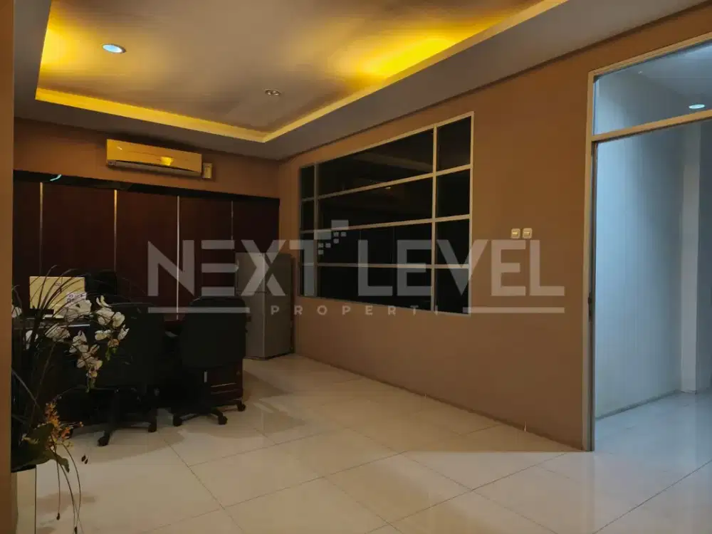 2 Ruko Strategis di Main Road Raya Sukomanunggal Surabaya Barat