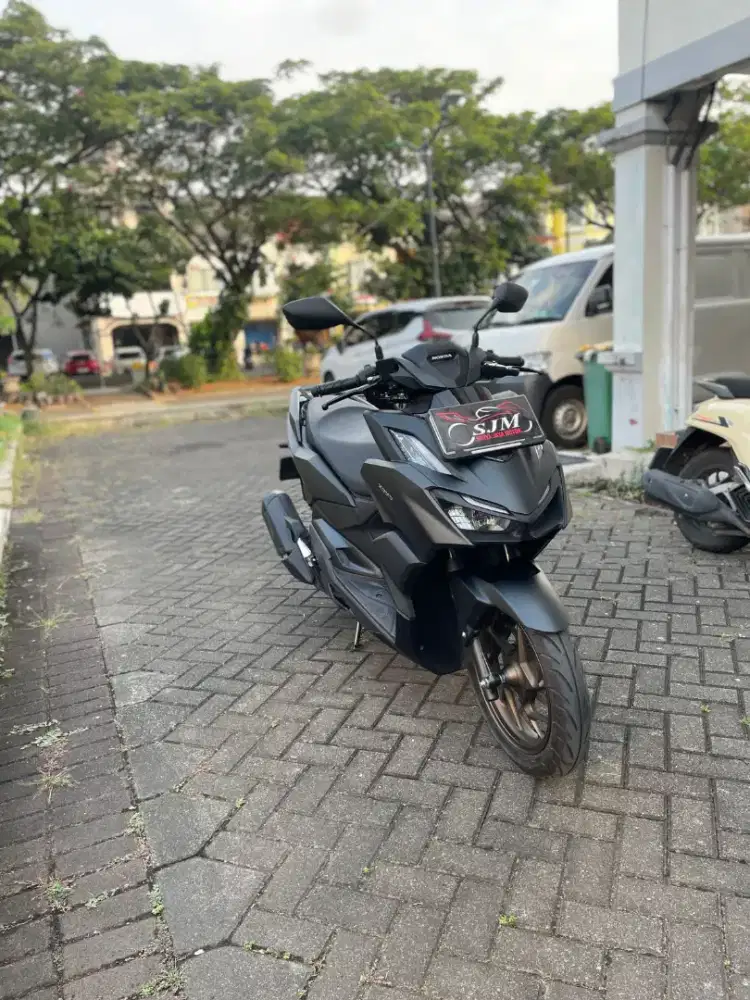 HONDA VARIO 160 CBS 2025 KM 4K ASLI