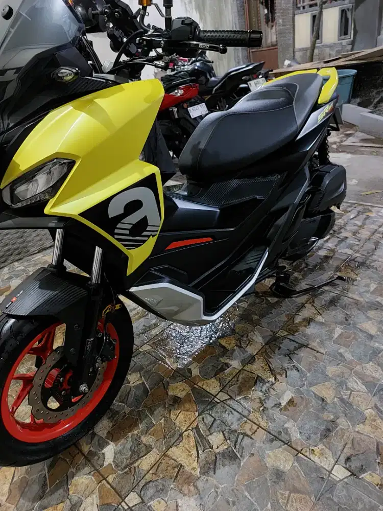 APRILIA SR GT 200 2022