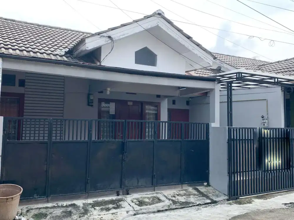 Rumah SHM Strategis 15 Menit ke Cibinong City Mall Siap KPR J-21276