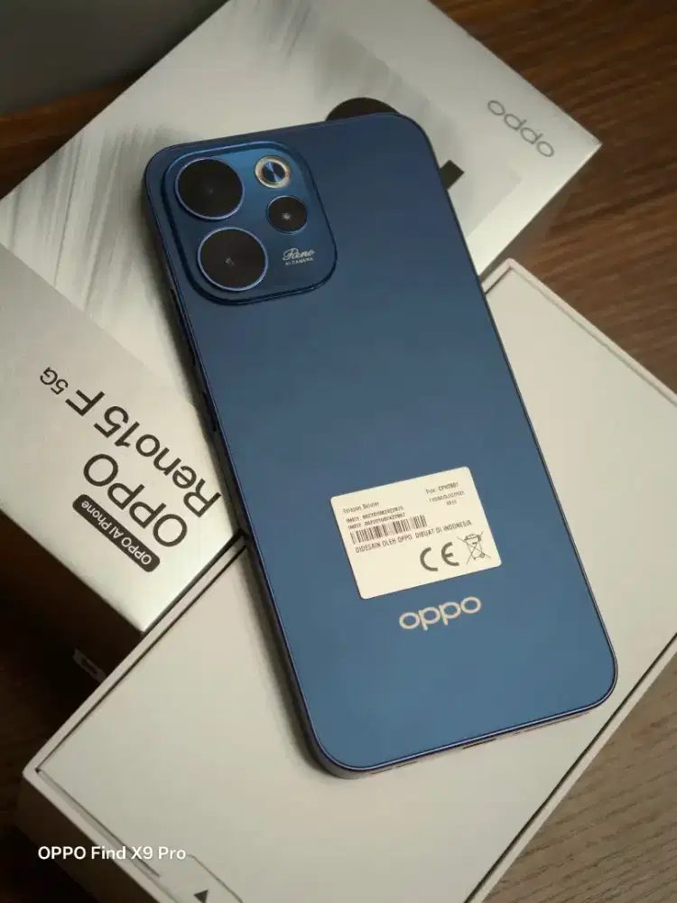 Oppo Reno 15F 5G 8+8/128 second resmi 3 bulan saja