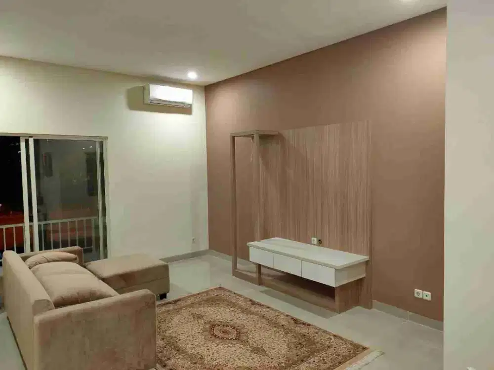 disewakan rumah full furnish town house emerald PIK1 hook 4 kamar tidur