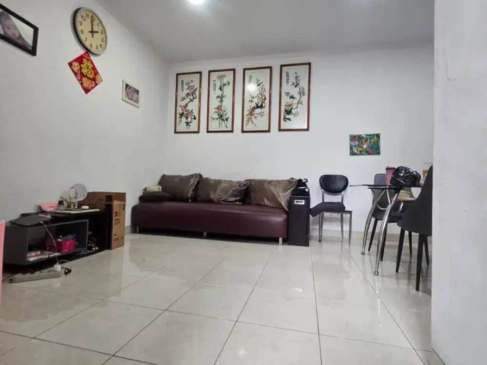 Dijual Rumah Kecil di Grisenda Siap Huni