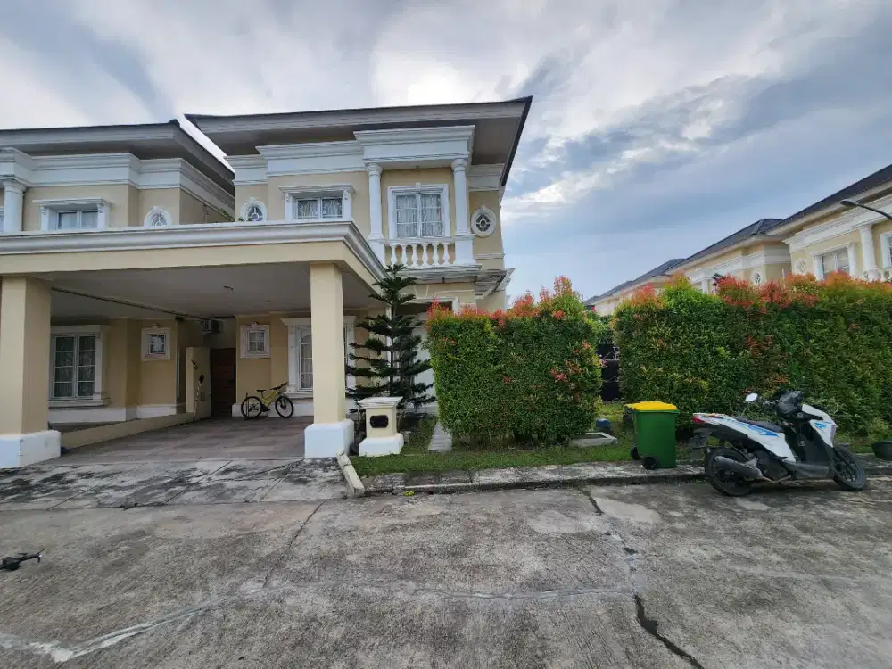 Rumah dijual dekat danau OPI