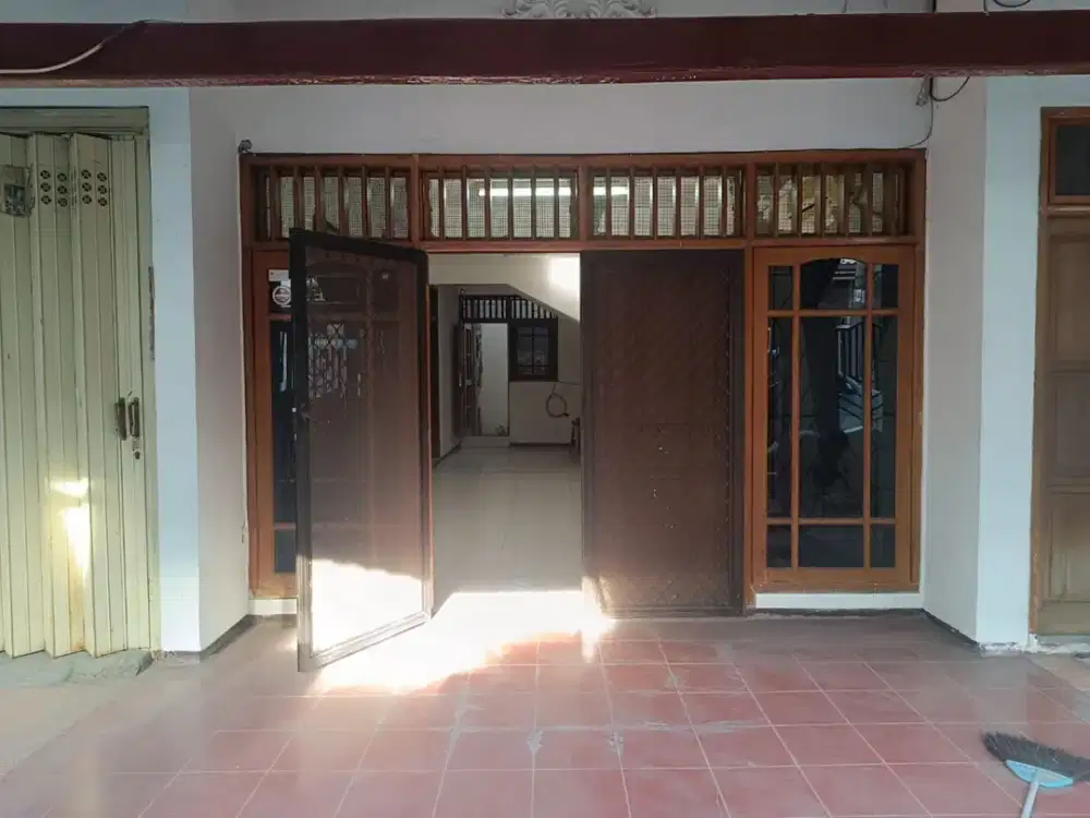 Rumah Mojoklanggru Siap Huni Strategis Dekat Pusat Kota