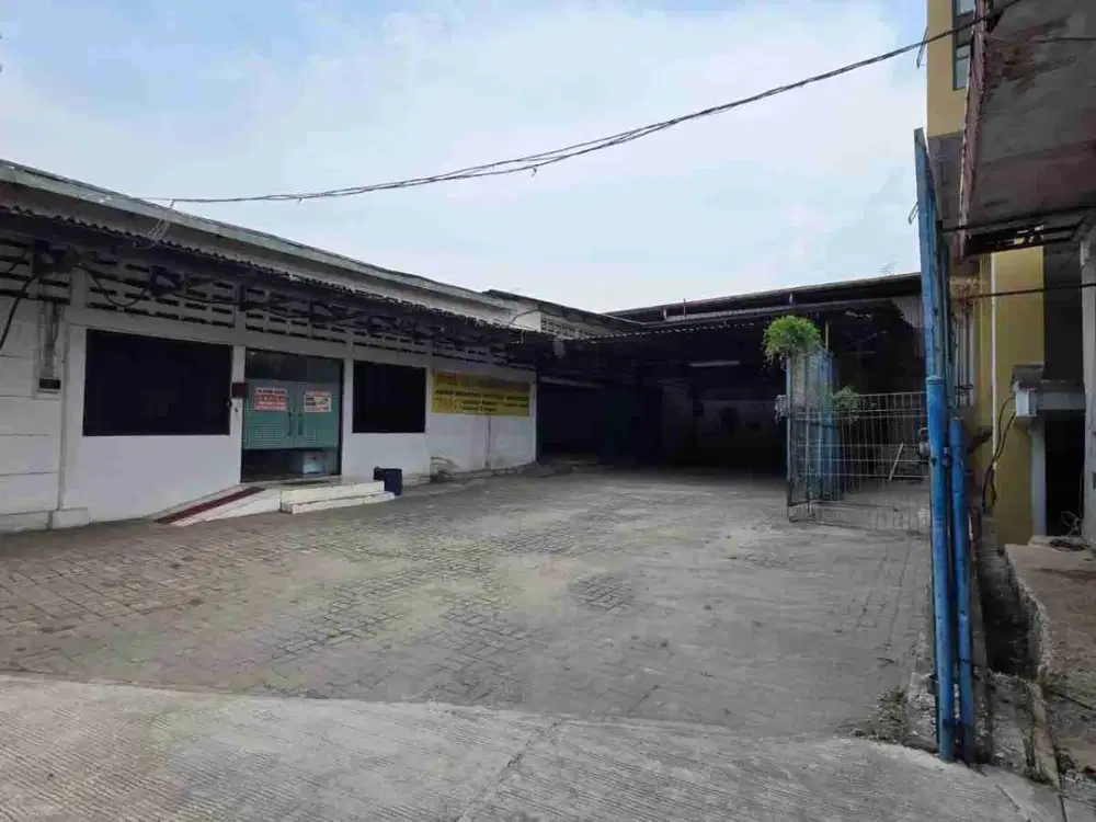 Gudang KH Ahmad Dahlan Kota Tangerang Dekat Metland Puri