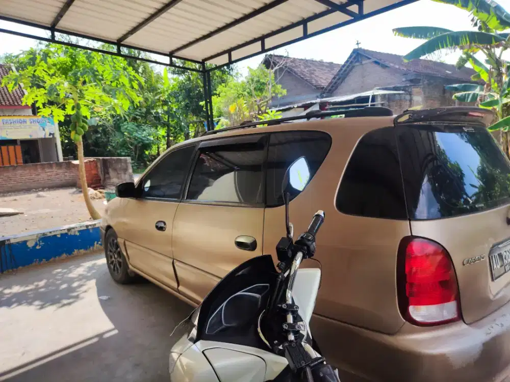 Mobil murah kia carens