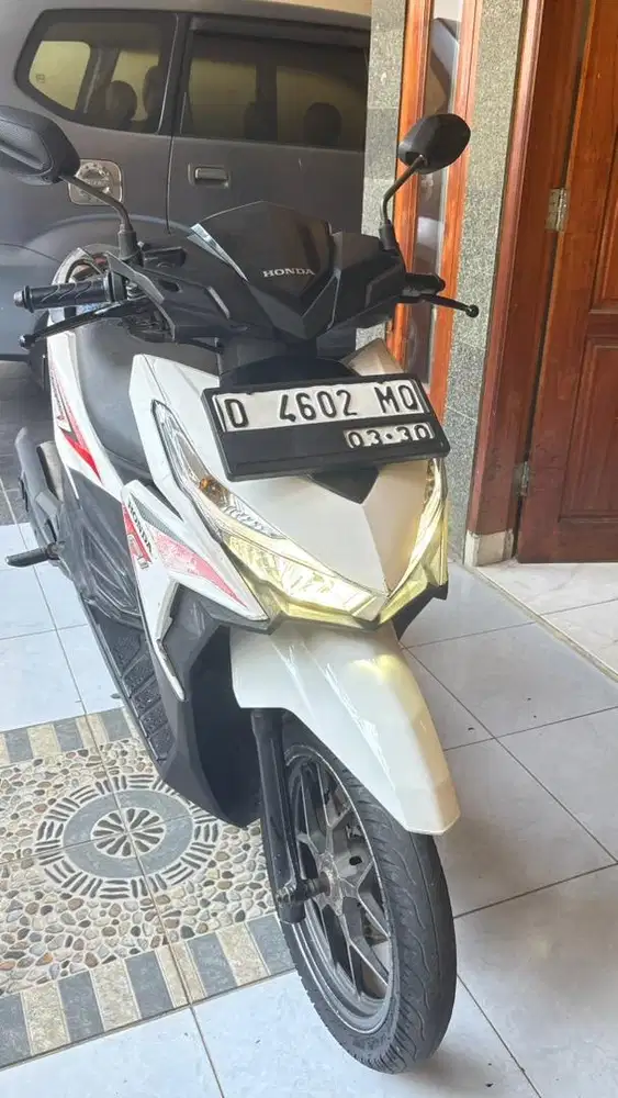 Honda vario led old 125 tahun 2015 masih standar (orian) tgn pertama