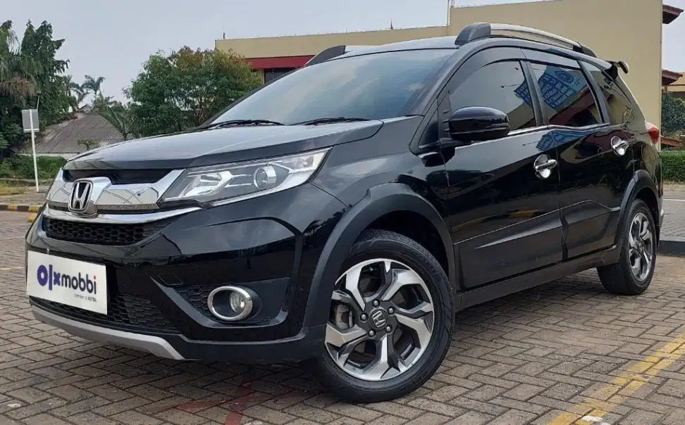 TDP 9, JT Honda BR-V 1.5 E Bensin-AT Hitam 2018