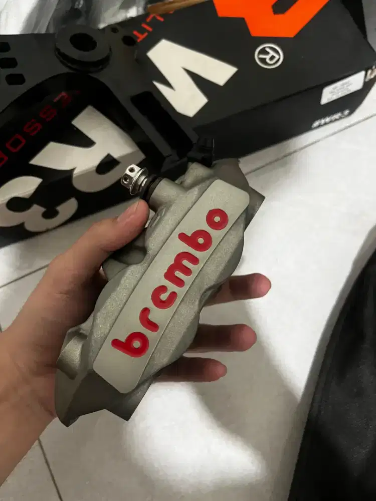 Kaliper Brembo M4 108mm
