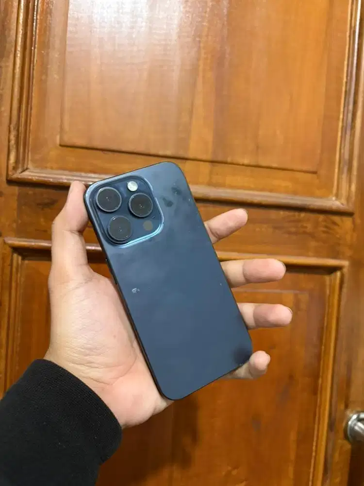 Iphone 15 pro 256gb esim only