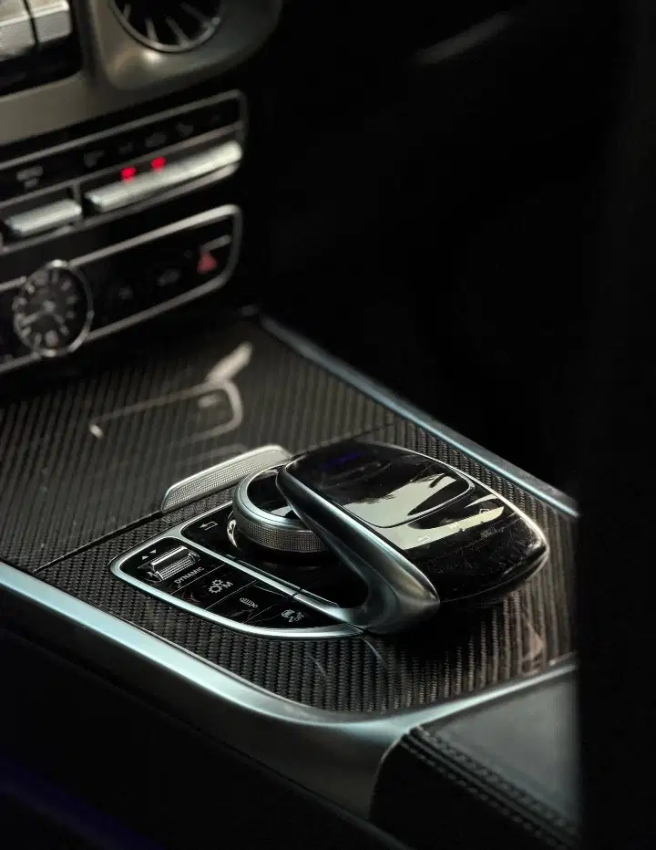 Mercedes-Benz
G63 AMG ATPM FULL SPEC (CARBON PACKAGE)