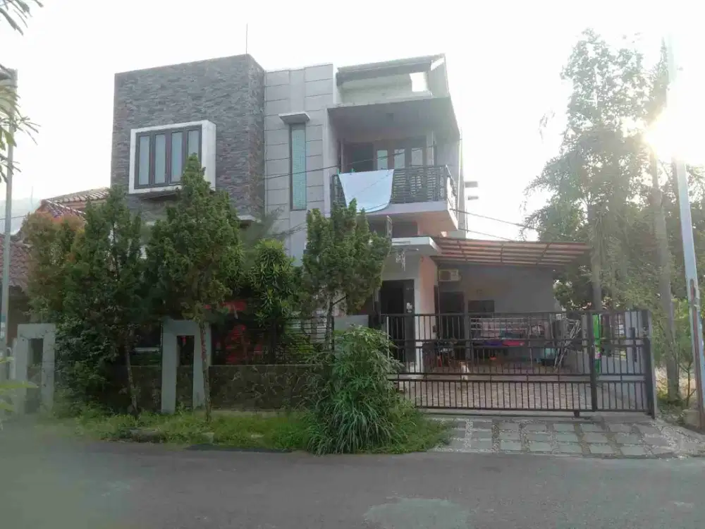 Turun Harga Rumah 2 Lantai Metland Cakung Nempel JGC Jakarta Timur Mewah jual Murah