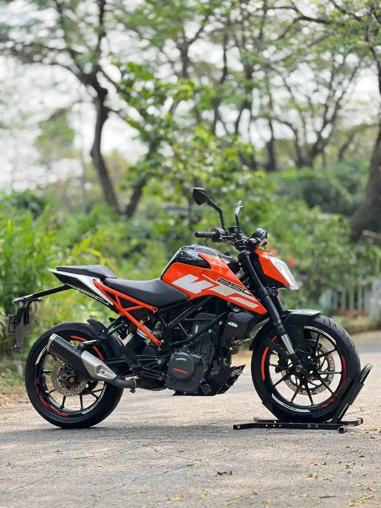 KTM DUKE 250 ABS 2018 ORANGE KONDISI MULUS NO MINUS