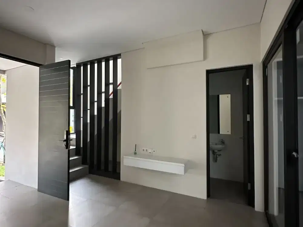 JUAL CEPAT RUMAH 2 LANTAI LEBAR 7 FULL FURNISH, SELANGKAH KE AEON & TOL!