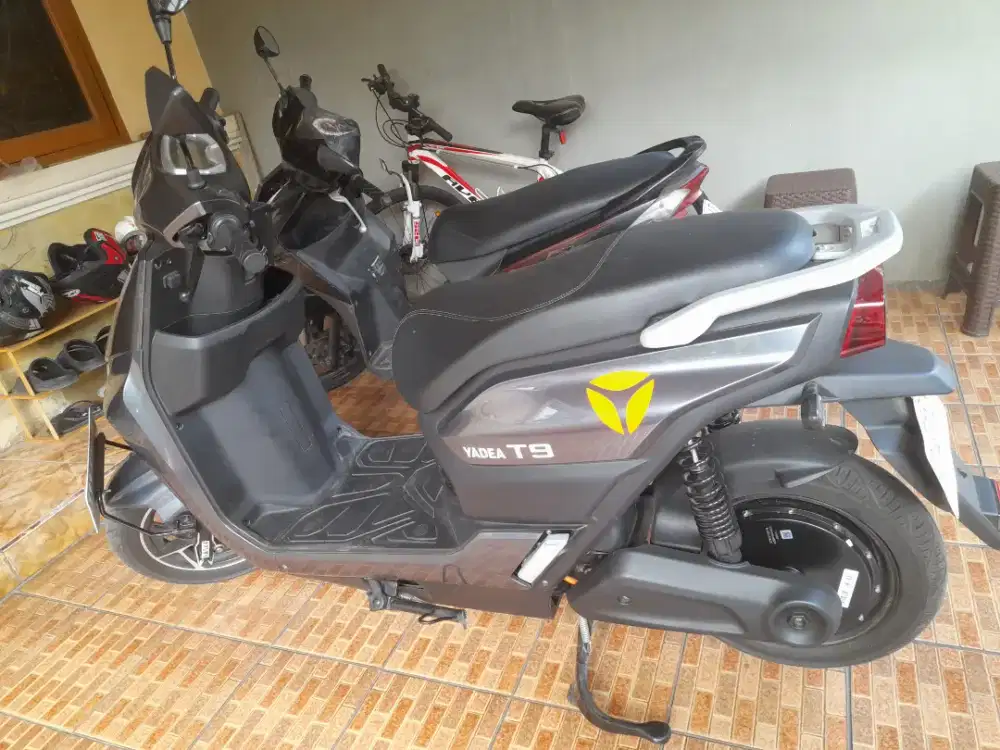 DIJUAL YADEA T9