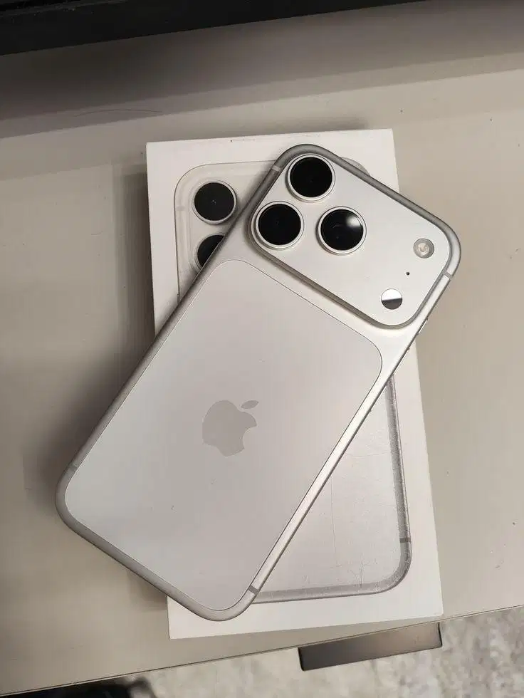 IPHONE 17 PROMAX CICILAN DP0% BUNGA 0%