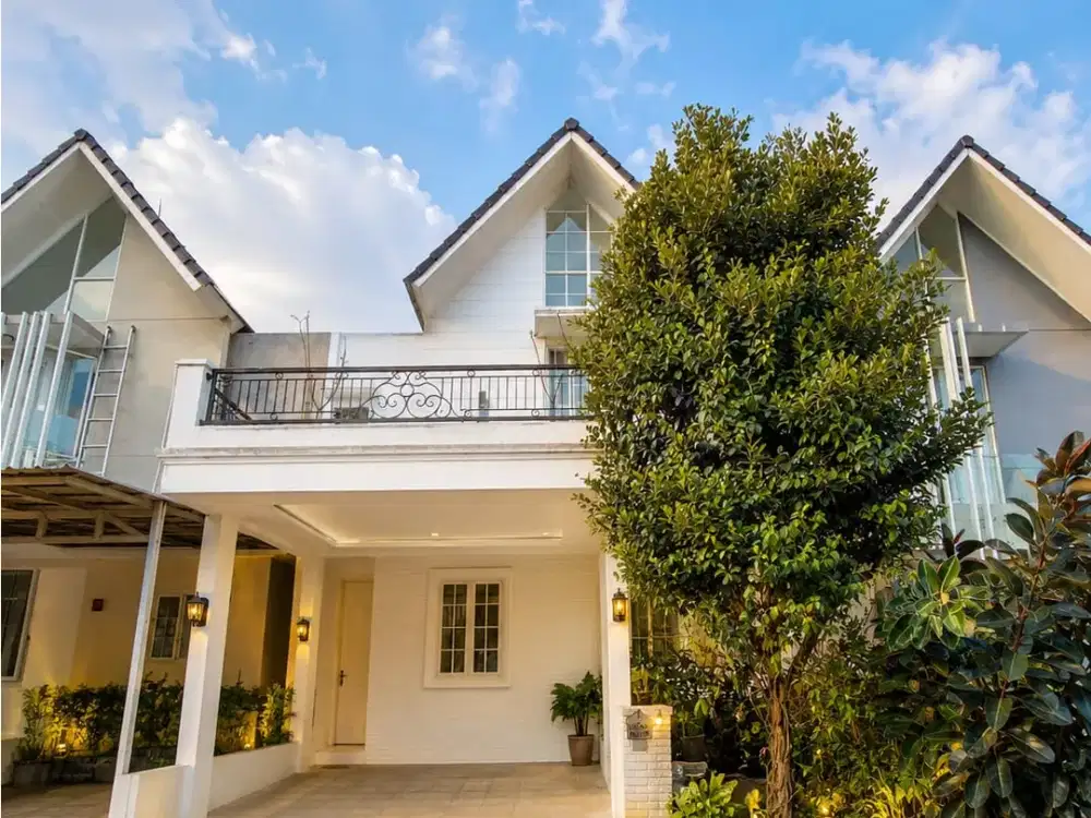 Dijual Rumah Cantik Strategis 2 Lantai Siap Huni Dekat Fresh Market Bintaro di Discovery Bintaro Tangsel Gb-18521