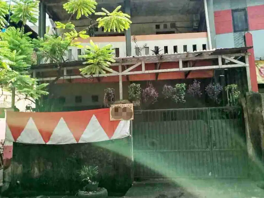Rumah 2 Lantai SHM Pinggir Jalan Raya Kampung Rambutan Dekat LRT & Tol
