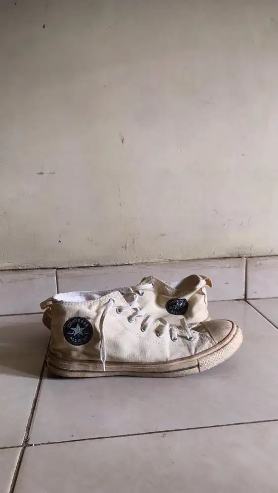 sepatu converse pria ori