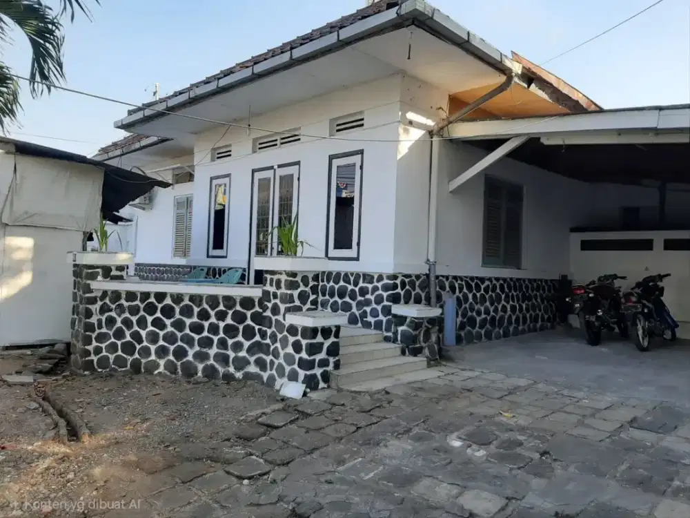 Jual Rumah kuno di jalan utama lamper sari semarang selatan