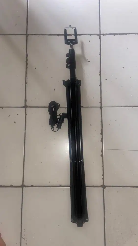Tripod dan mic boyah
