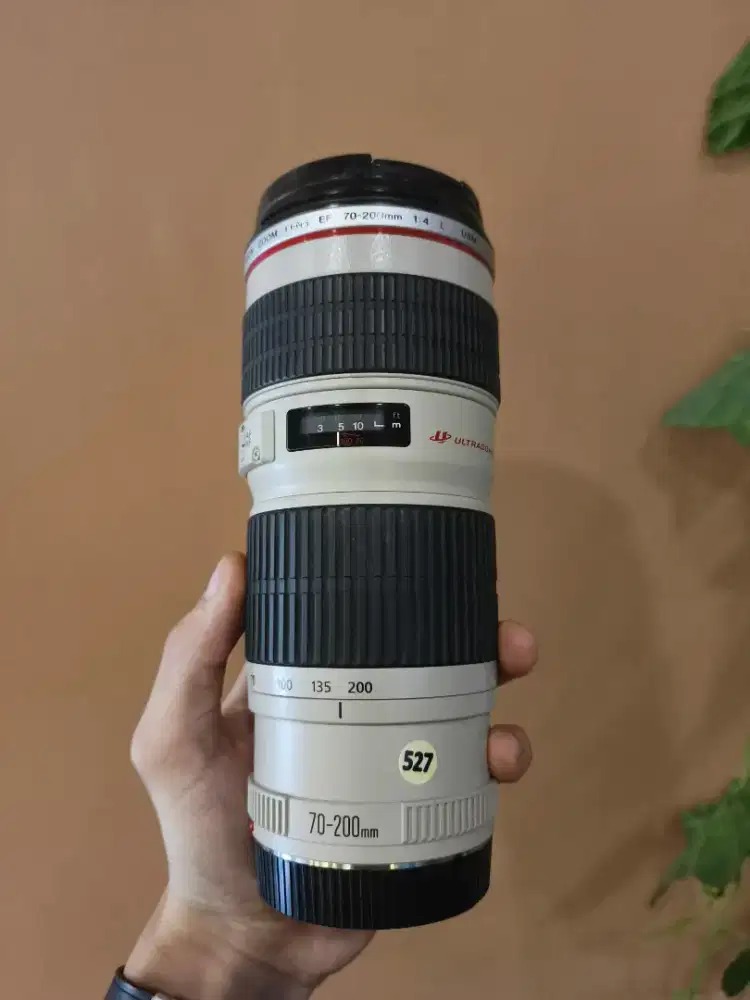 Lensa Canon 70-200mm F4 L IS USM