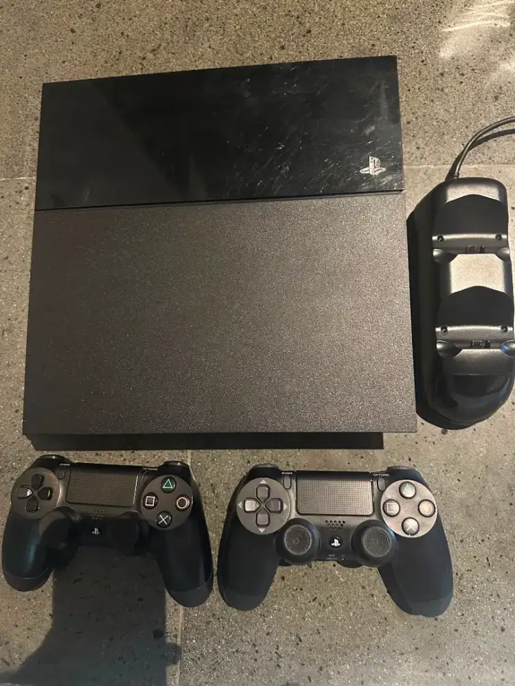 PS4 500GB CUH-1106