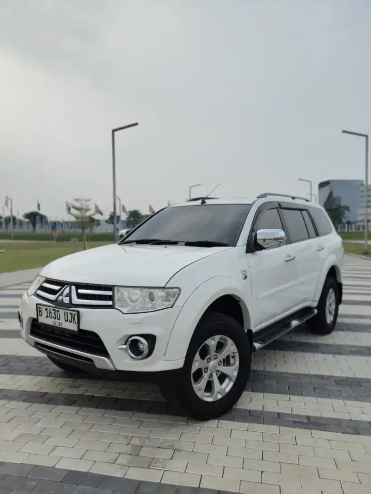 MITSUBISHI PAJERO SPORT DAKKAR AT