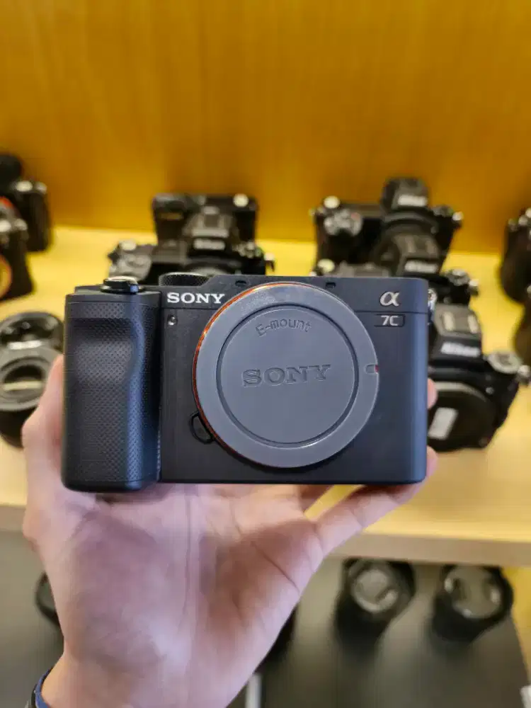 Kamera Mirrorless Sony A7C Body Only SC 1k. Muluss